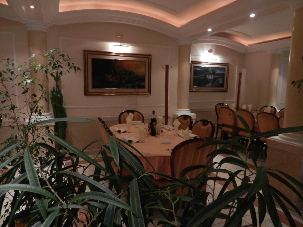 Guesthouse Ellite Пожаревац Экстерьер фото